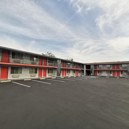 Journey Inn Woodland Exterior foto